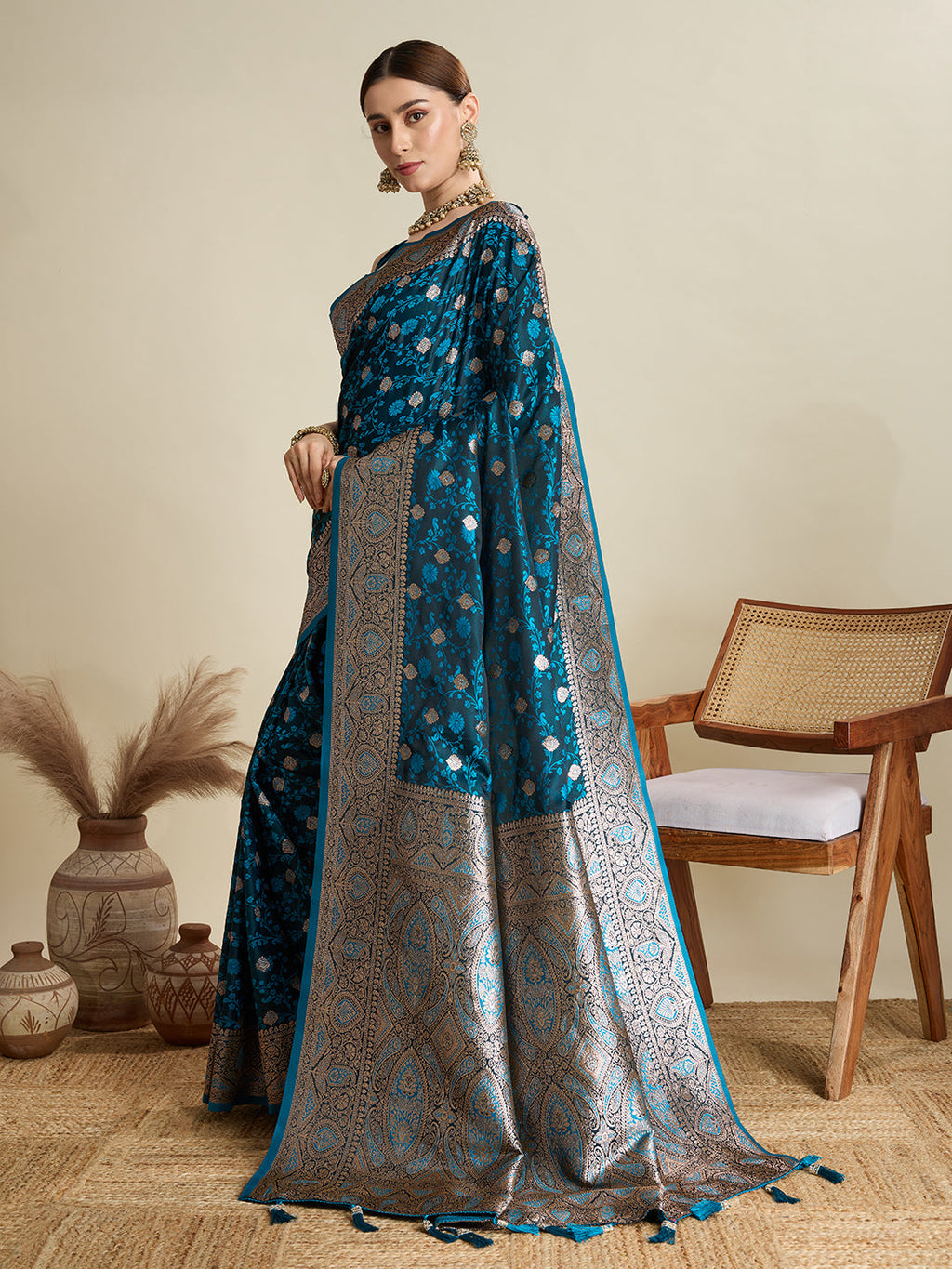 Vedant Vastram Soft Litchi SIlk Banarasi Silk Jacquard Saree - Firozi | Grocsy