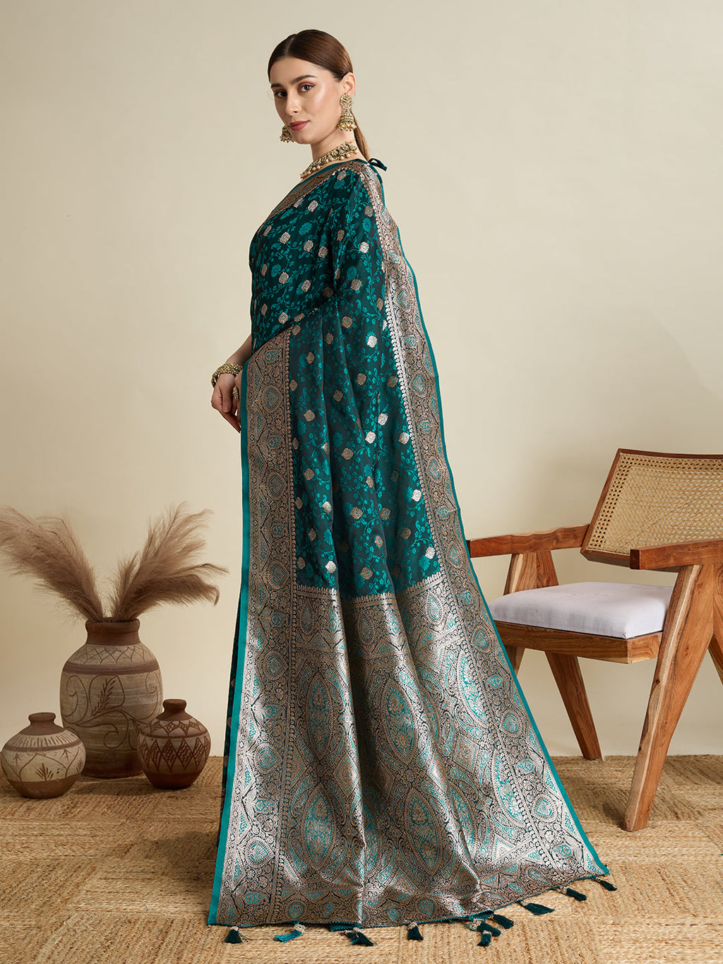 Vedant Vastram Soft Litchi SIlk Banarasi Silk Jacquard Saree - Rama | Grocsy