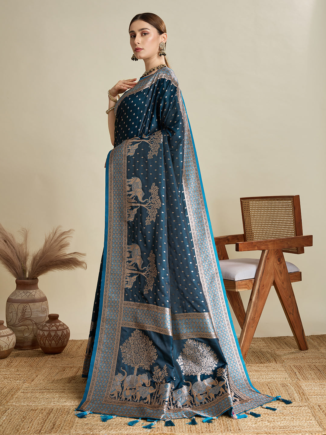 Vedant Vastram Soft Litchi SIlk Banarasi Silk Jacquard Saree - Firozi | Grocsy