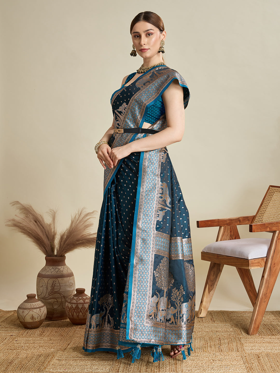 Vedant Vastram Soft Litchi SIlk Banarasi Silk Jacquard Saree - Firozi | Grocsy