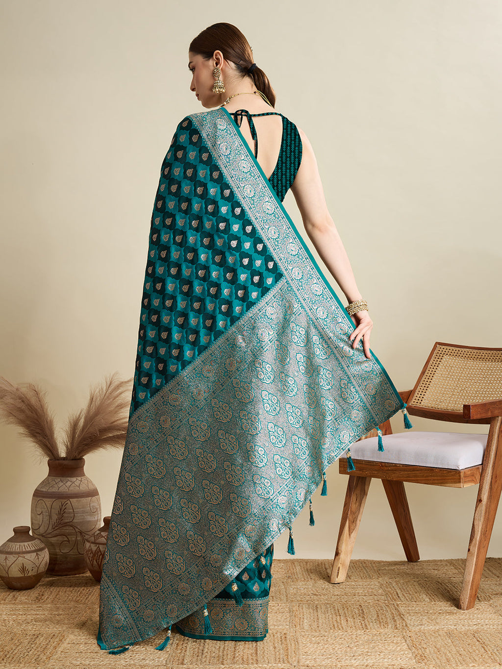 Vedant Vastram Soft Litchi SIlk Banarasi Silk Jacquard Saree - Firozi | Grocsy