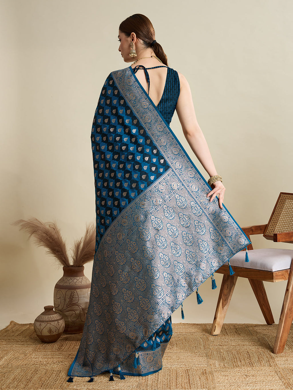 Vedant Vastram Soft Litchi SIlk Banarasi Silk Jacquard Saree - Rama | Grocsy
