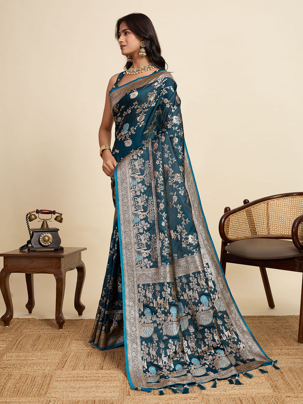 Vedant Vastram Soft Litchi Silk Paithani Jacquard Saree - Firozi | Grocsy