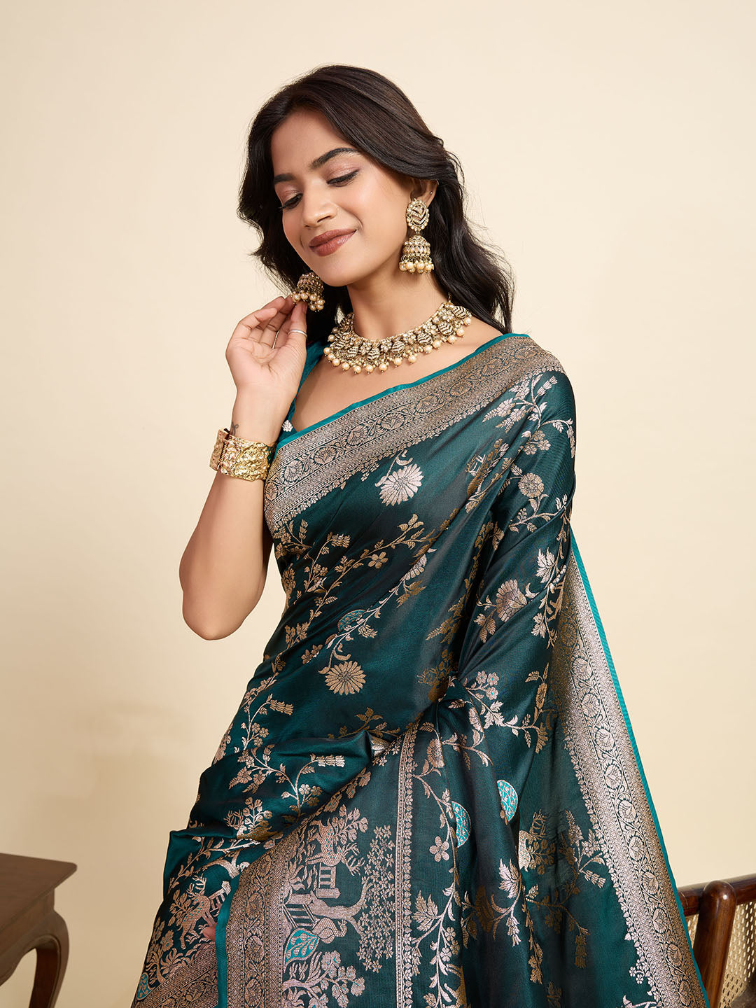 Vedant Vastram Soft Litchi Silk Paithani Jacquard Saree - Rama | Grocsy
