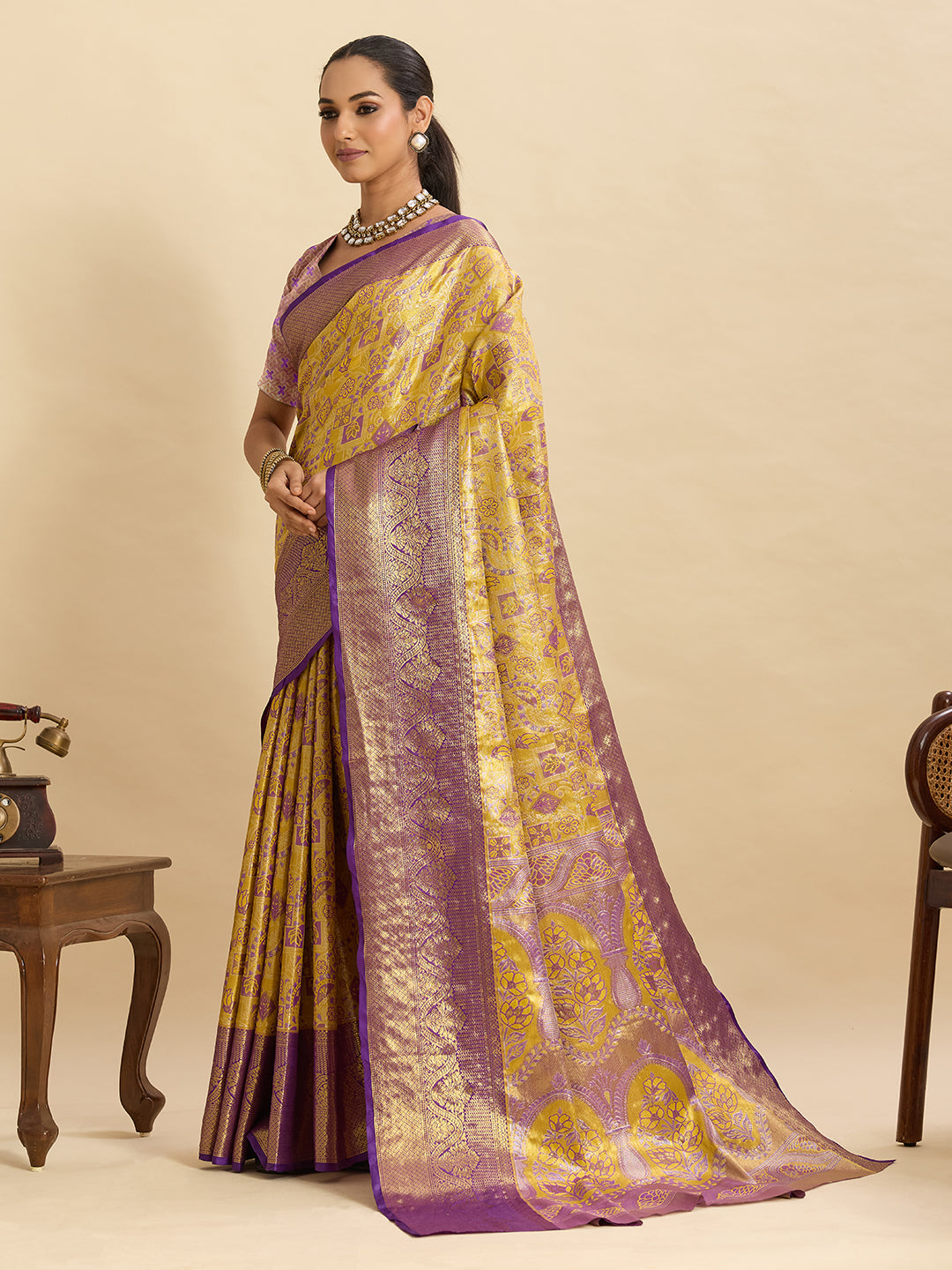 Vedant Vastram Soft Litchi Silk Banarasi Silk Jacquard Saree - Lavender | Grocsy