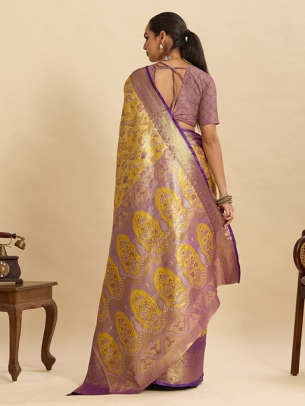 Vedant Vastram Soft Litchi Silk Banarasi Silk Jacquard Saree - Lavender | Grocsy