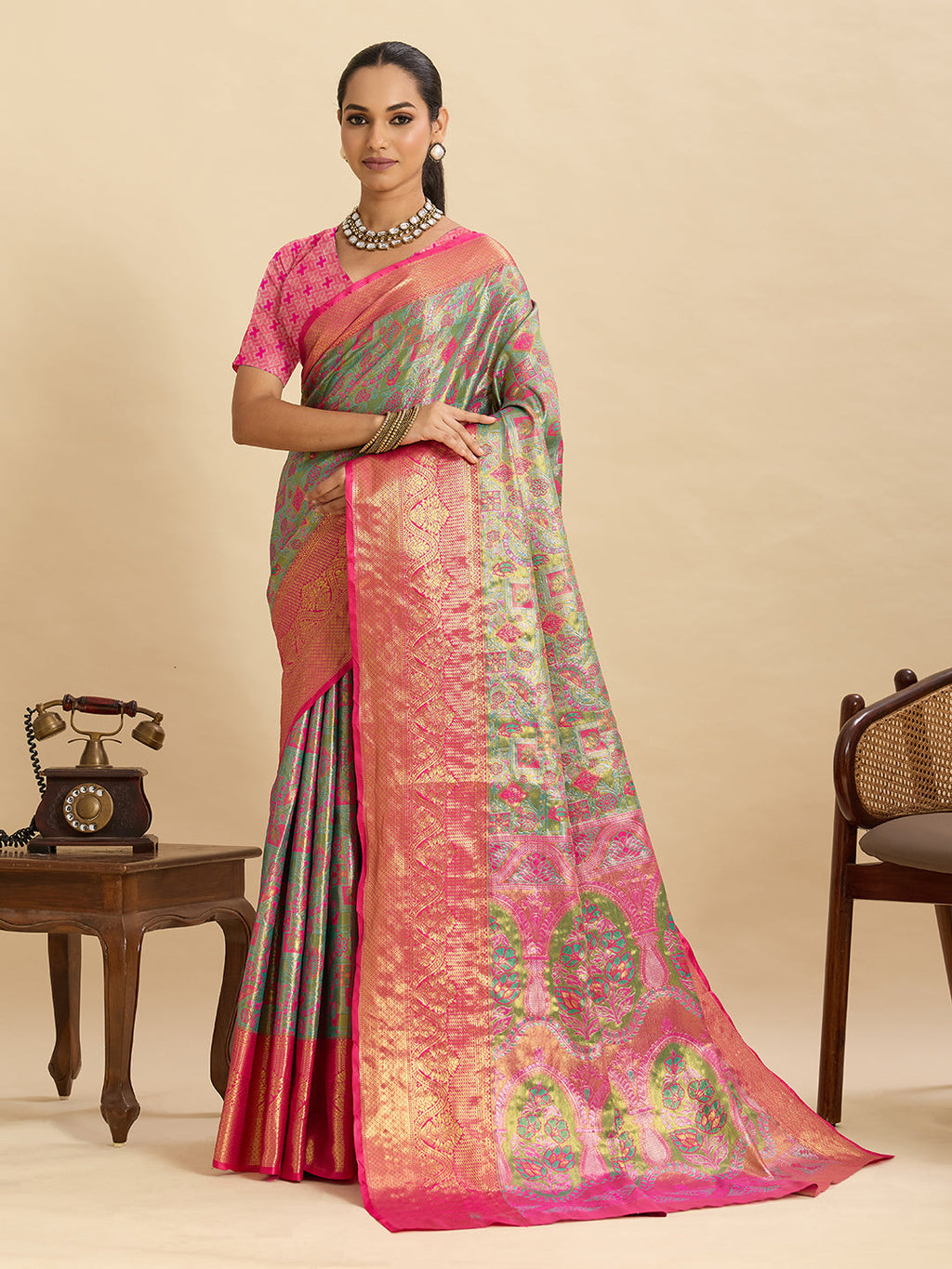 Vedant Vastram Soft Litchi Silk Banarasi Silk Jacquard Saree - Rani | Grocsy