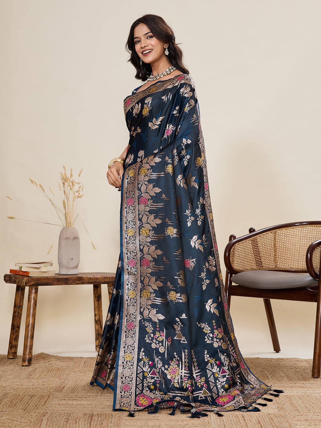 Vedant Vastram Soft Litchi Silk Banarasi Silk Jacquard Saree - Navy Blue | Grocsy