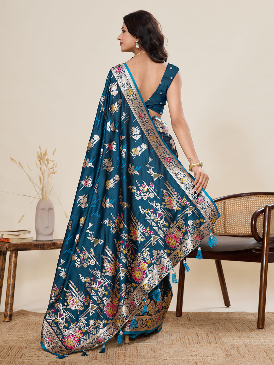 Vedant Vastram Soft Litchi Silk Banarasi Silk Jacquard Saree - Rama | Grocsy