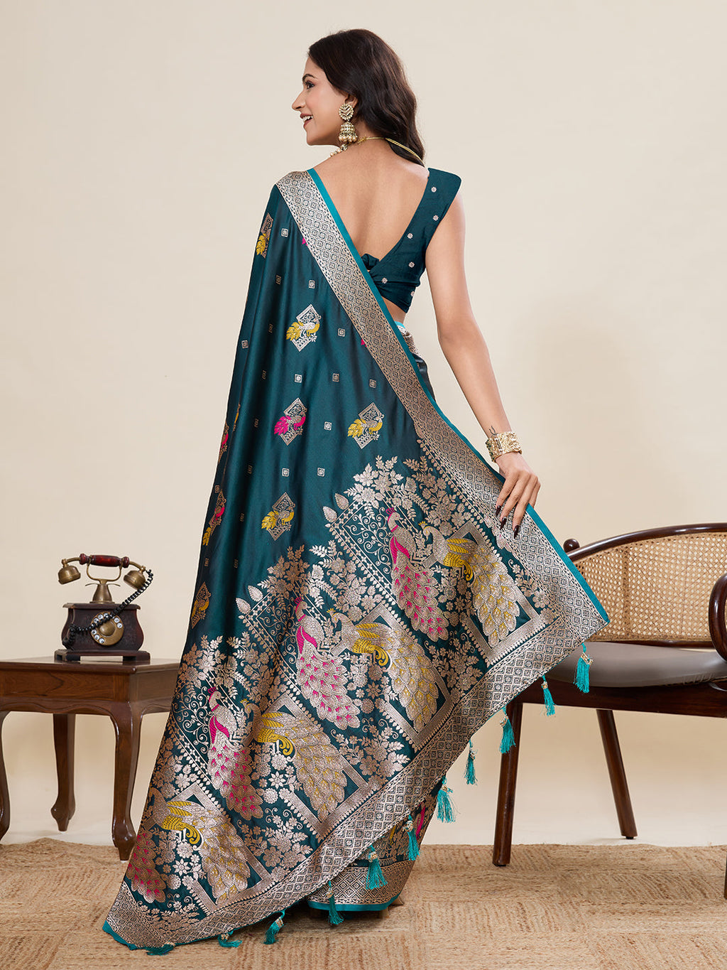 Vedant Vastram Soft Litchi Silk Banarasi Silk Jacquard Saree - Firozi | Grocsy