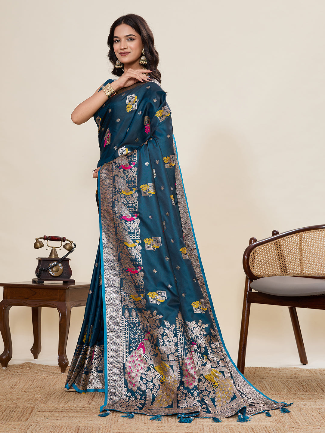 Vedant Vastram Soft Litchi Silk Banarasi Silk Jacquard Saree - Rama | Grocsy
