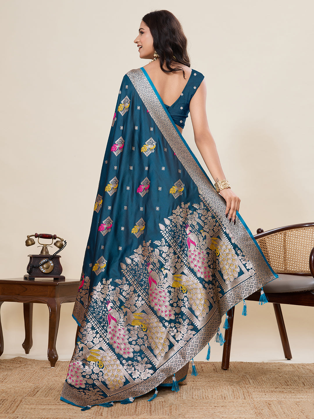 Vedant Vastram Soft Litchi Silk Banarasi Silk Jacquard Saree - Rama | Grocsy