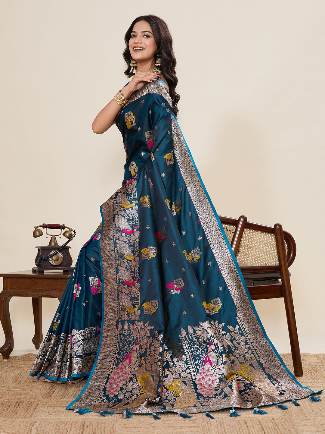 Vedant Vastram Soft Litchi Silk Banarasi Silk Jacquard Saree - Rama | Grocsy