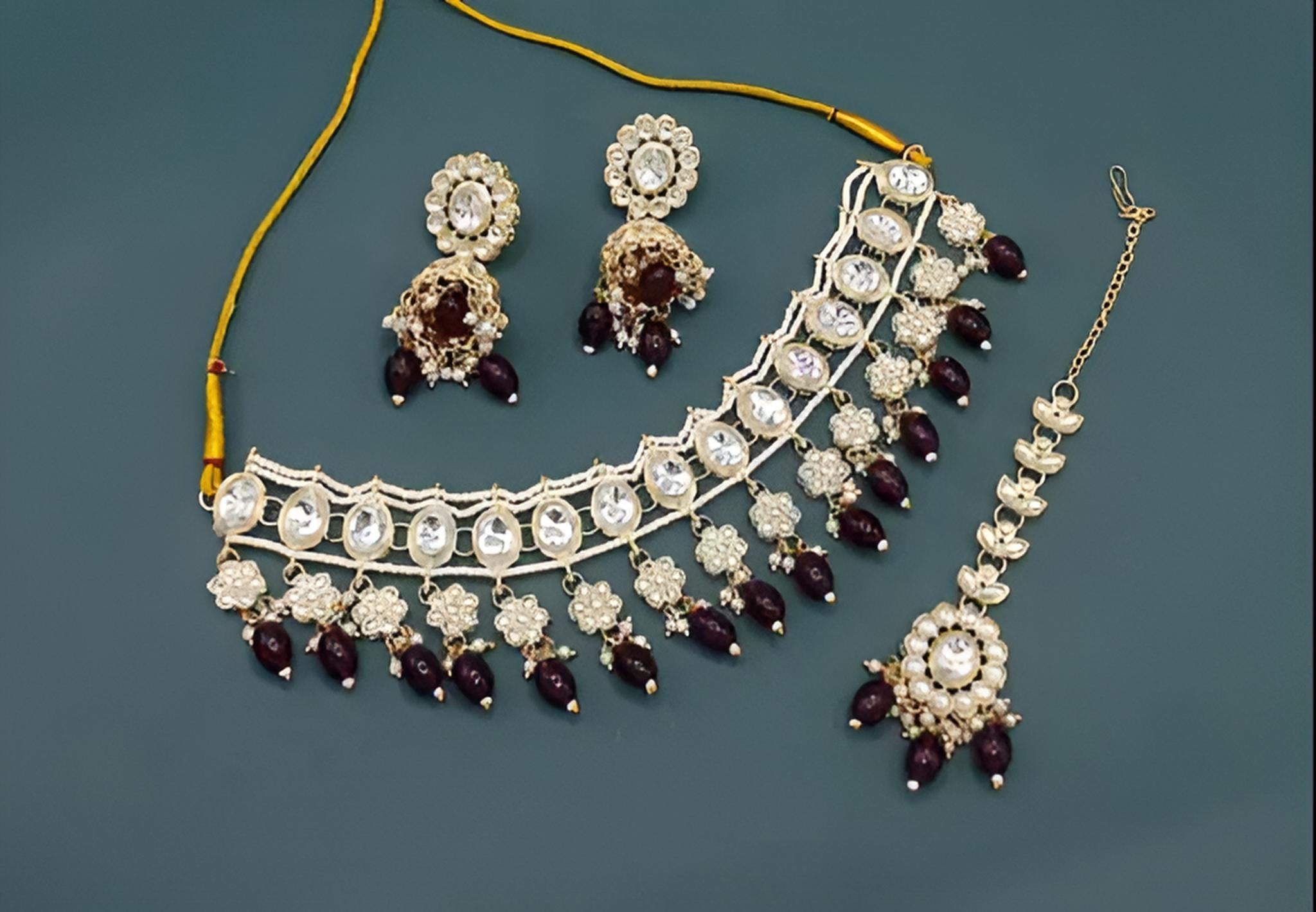 Jewel City Regal Diamond and Emerald Necklace Set - Exquisite Bridal and Formal Jewelry | Grocsy