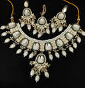 Jewel City Exquisite Pearl and Emerald Necklace Set | Grocsy