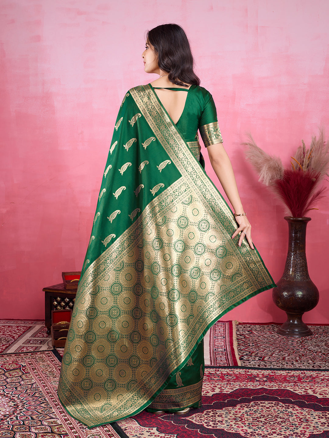 Vedant Vastram Banarasi Silk Fashion Saree - Green | Grocsy