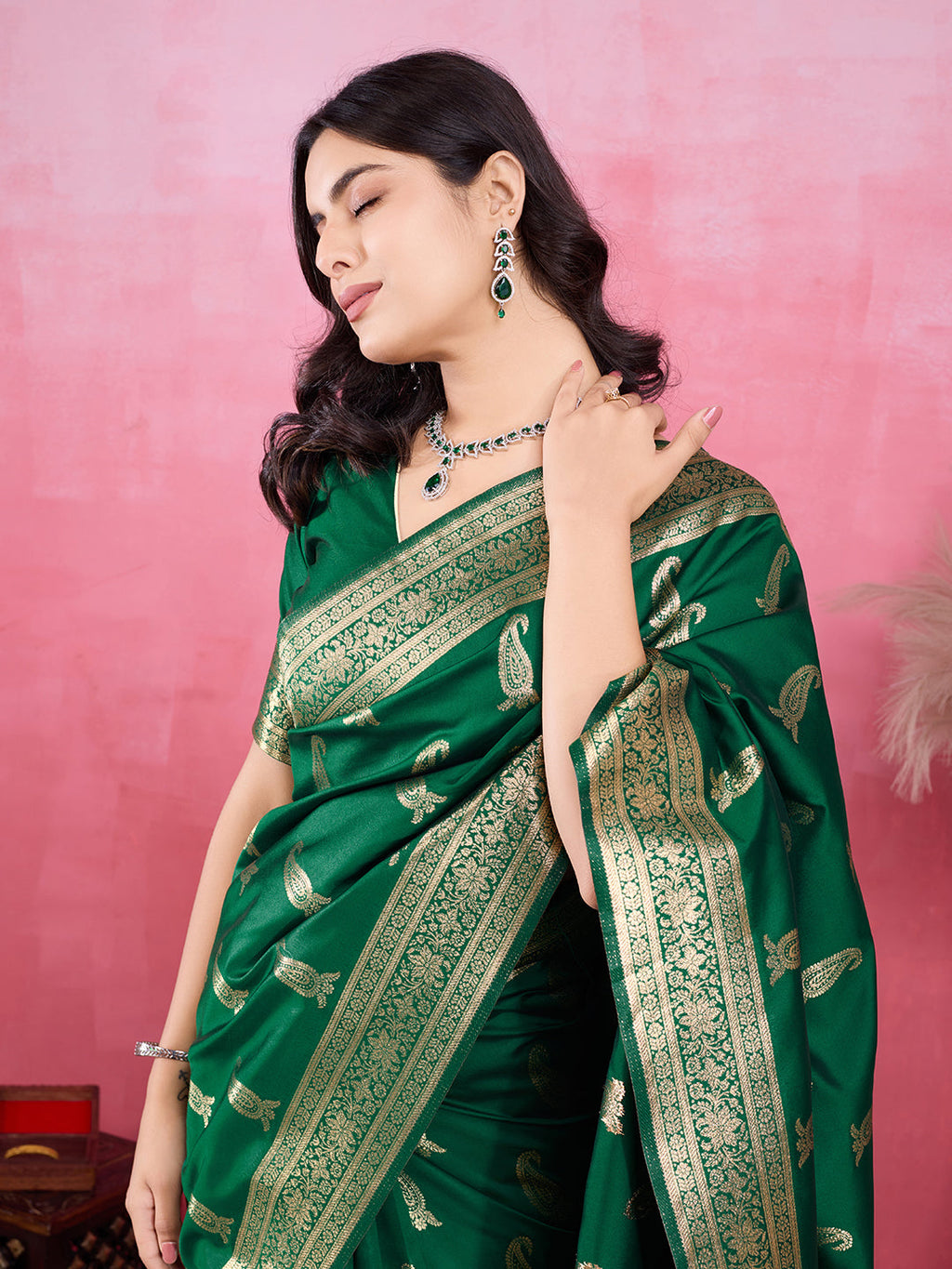 Vedant Vastram Banarasi Silk Fashion Saree - Green | Grocsy