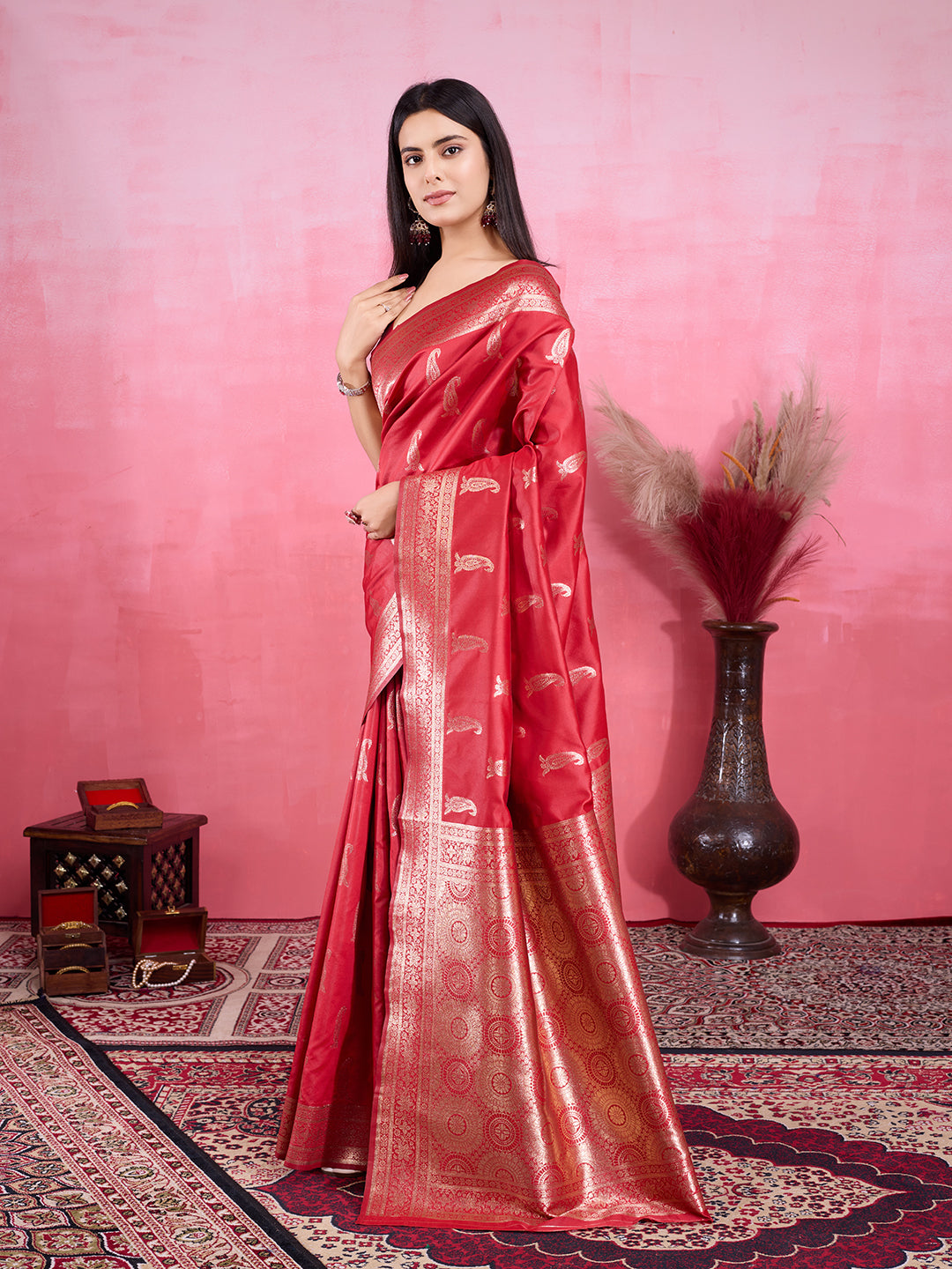 Vedant Vastram Banarasi Silk Fashion Saree - Red | Grocsy