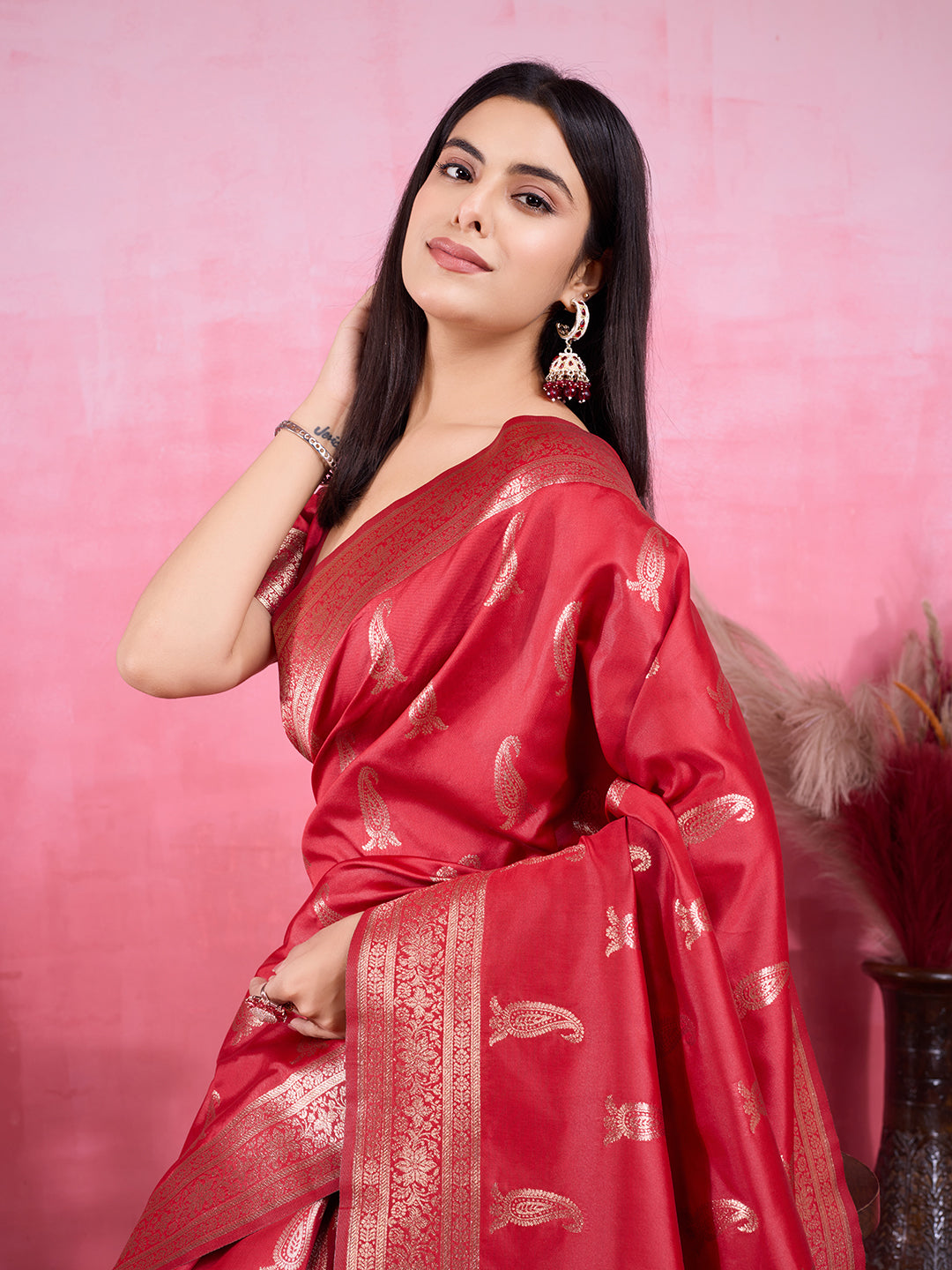 Vedant Vastram Banarasi Silk Fashion Saree - Red | Grocsy