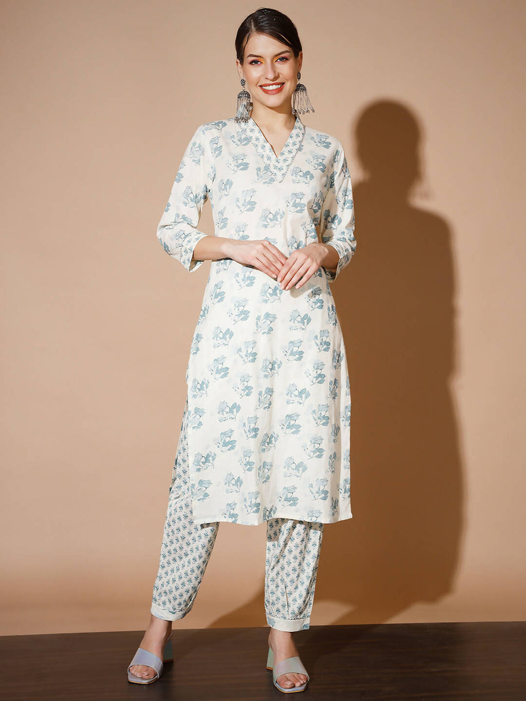 Myshka Women Multi Floral Kurta & Trousers | Grocsy