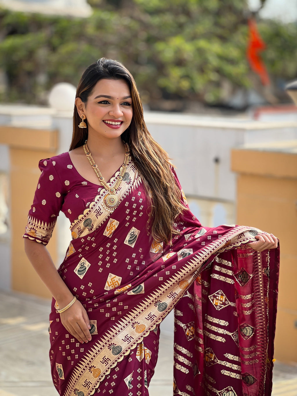 Vedant Vastram Soft Dola Silk Fancy Jacquard Bollywood Saree - Maroon | Grocsy