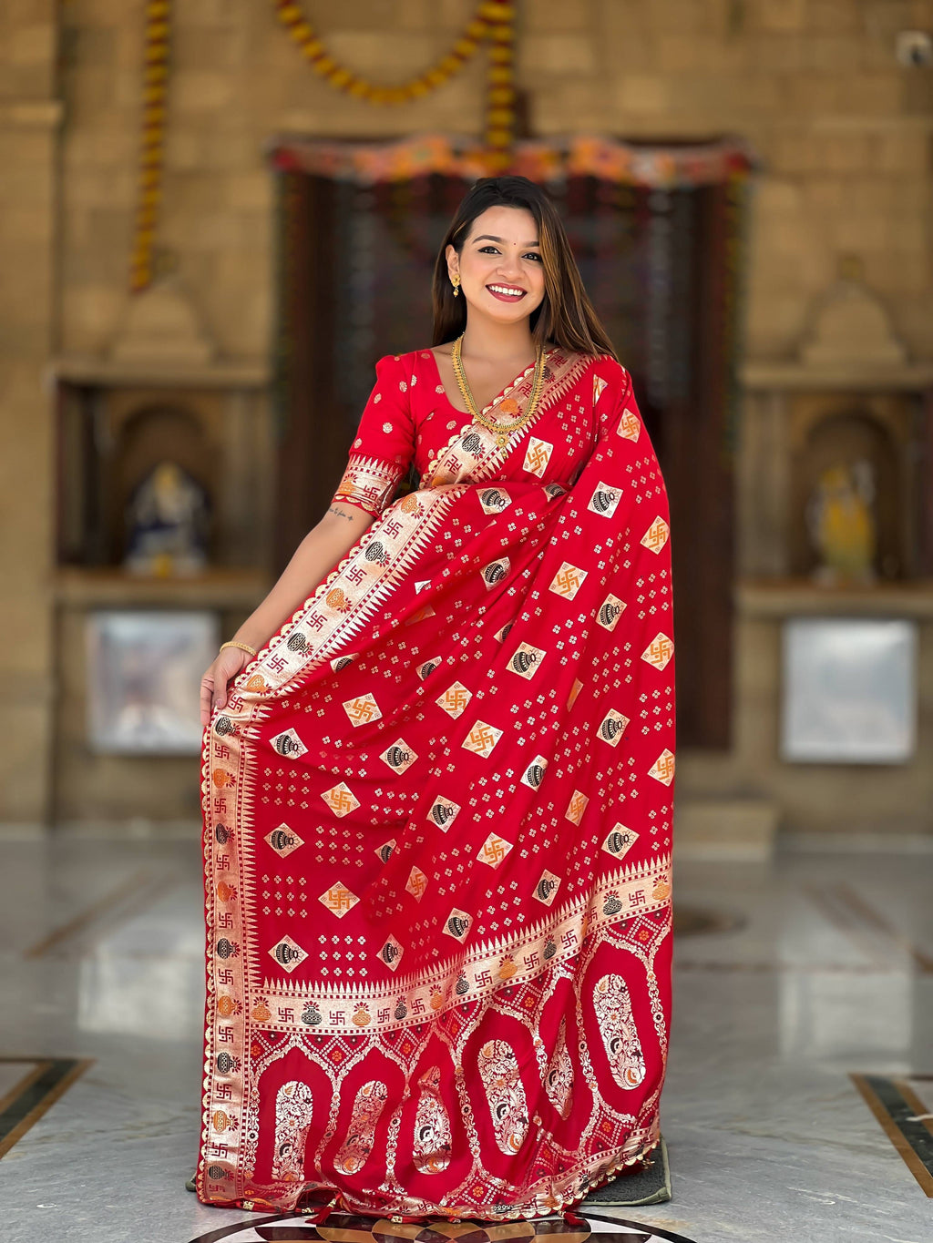 Vedant Vastram Soft Dola Silk Fancy Jacquard Bollywood Saree - Red | Grocsy
