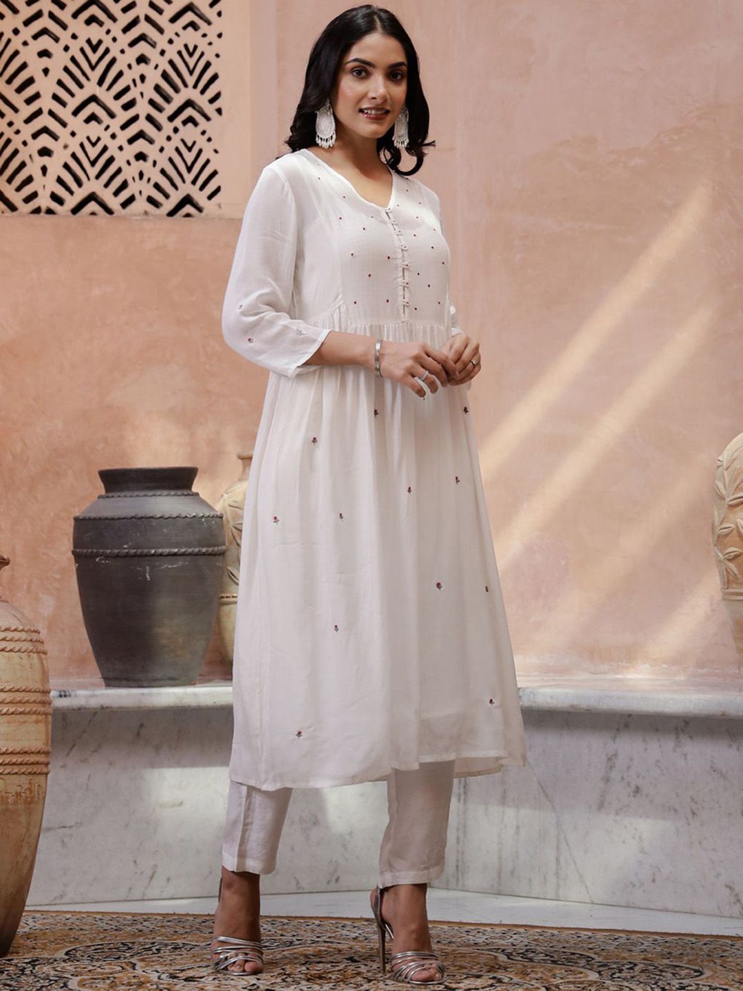 Sangria Floral Embroidered Thread Work Kurta with Trouser | Grocsy