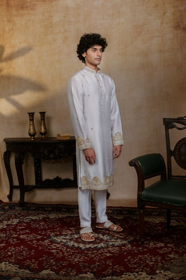 Falling Raw Silk White Mandala Kurta Set By Hilo Design | Grocsy