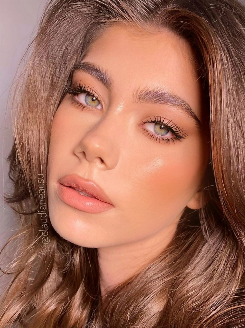 Iconic London Sheer Bronze - Beach Vibes | Grocsy