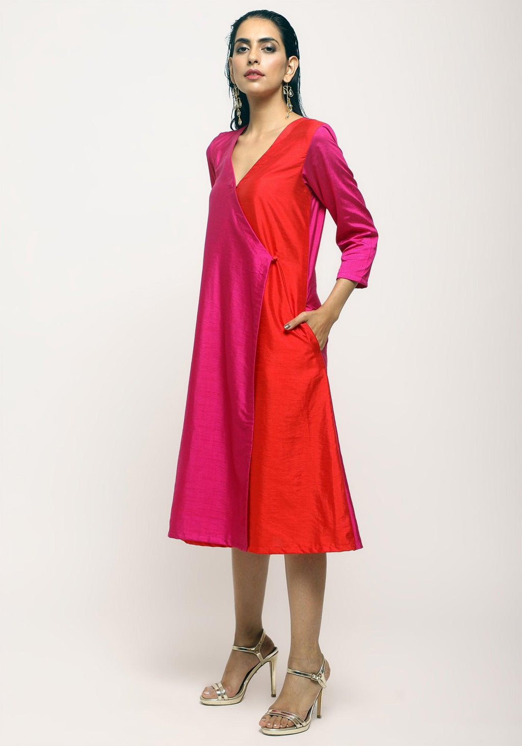 trueBrowns Pink Contrast Overlap Dress | Grocsy