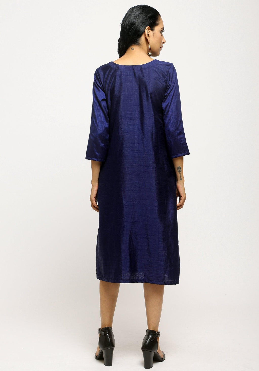 trueBrowns Blue Contrast Overlap Dress | Grocsy