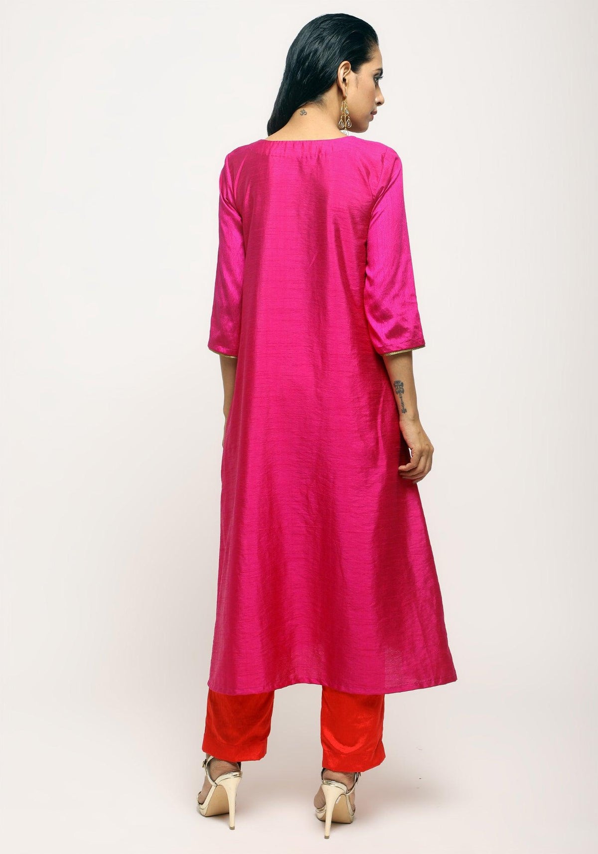 trueBrowns Pink Laced Kurta Set | Grocsy