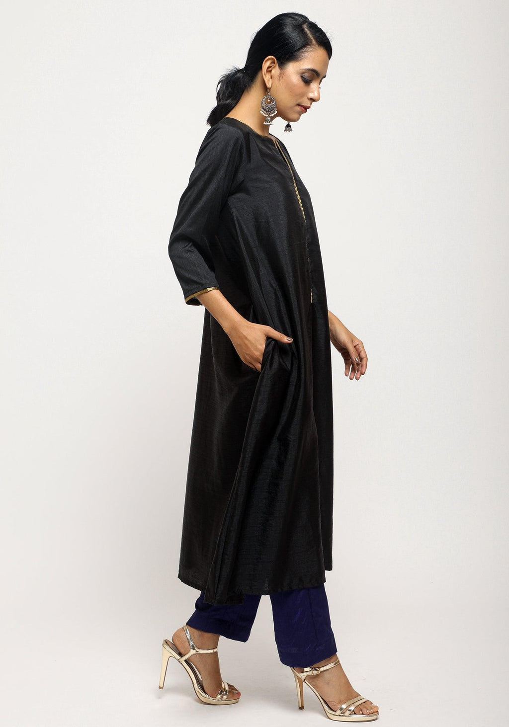 trueBrowns Black Laced Kurta Set | Grocsy