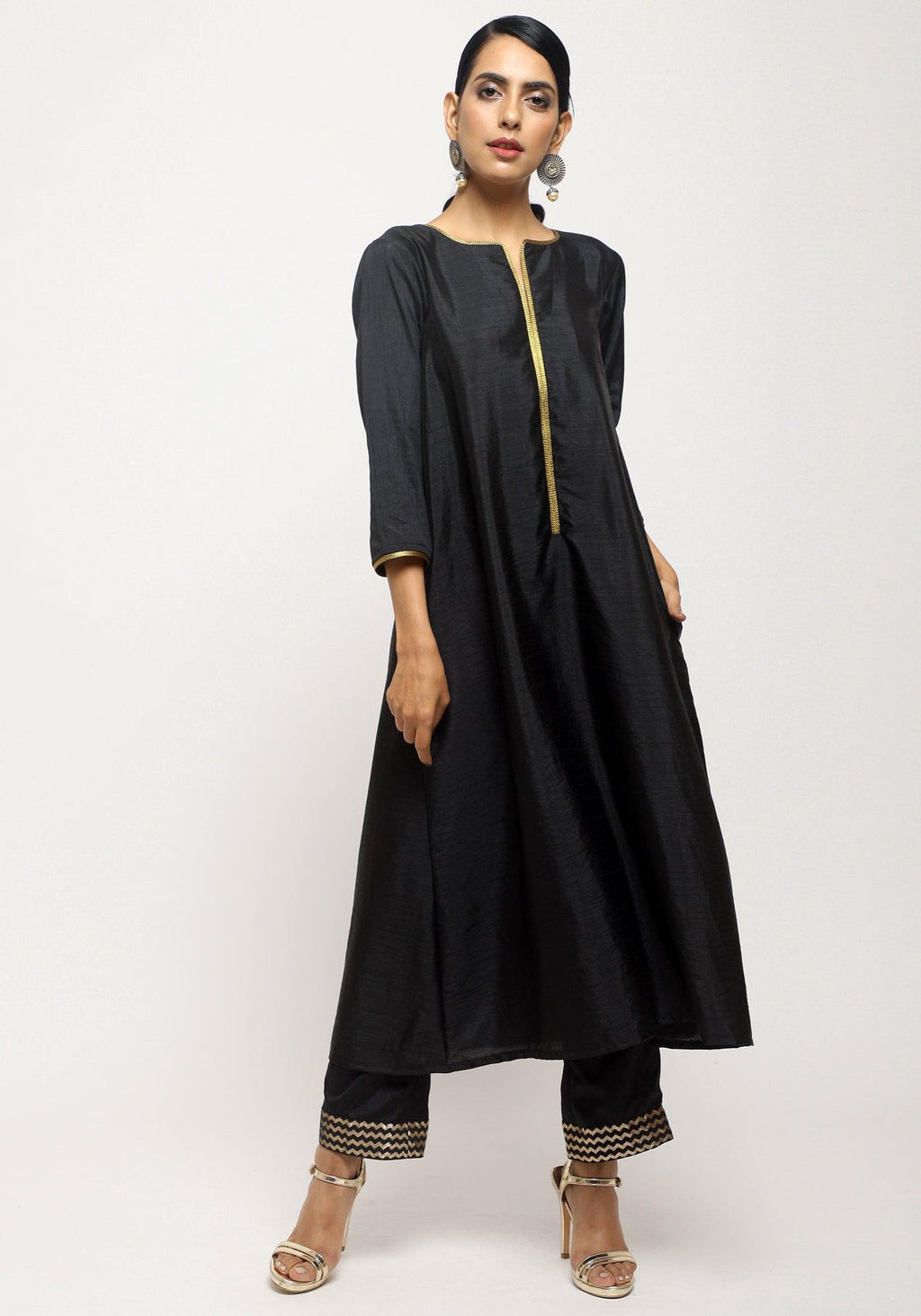 trueBrowns Black Laced Kurta- Foil Pant | Grocsy