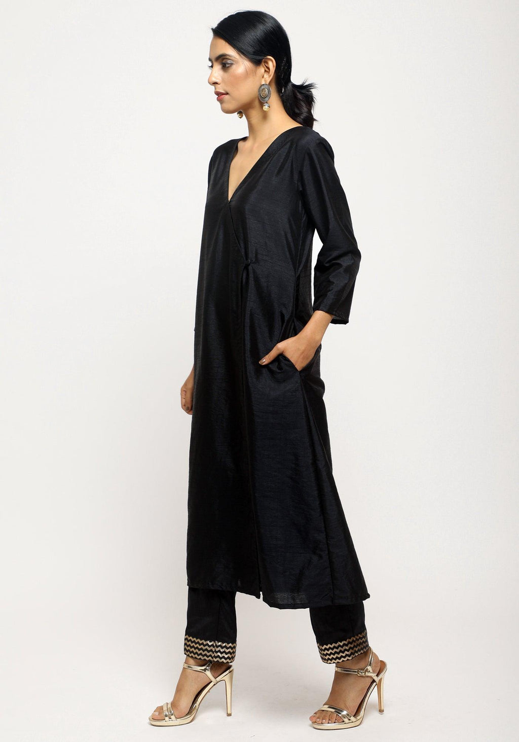 trueBrowns Black Angrakha Foil Pant | Grocsy