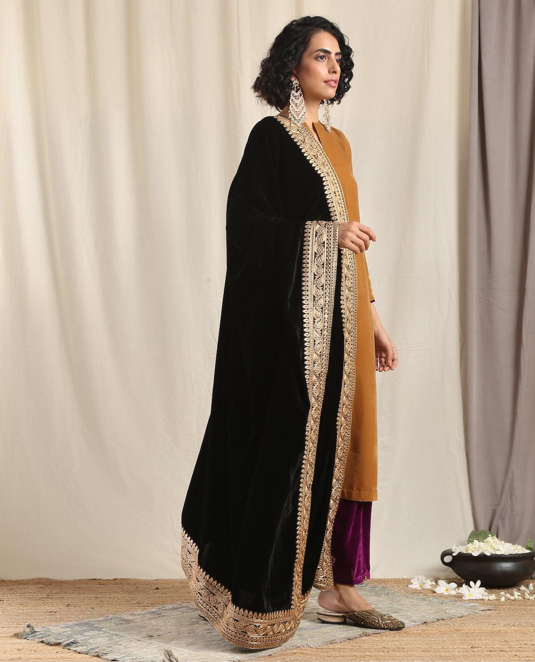 trueBrowns Black Velvet Embroidered Lace Shawl | Relove | Grocsy
