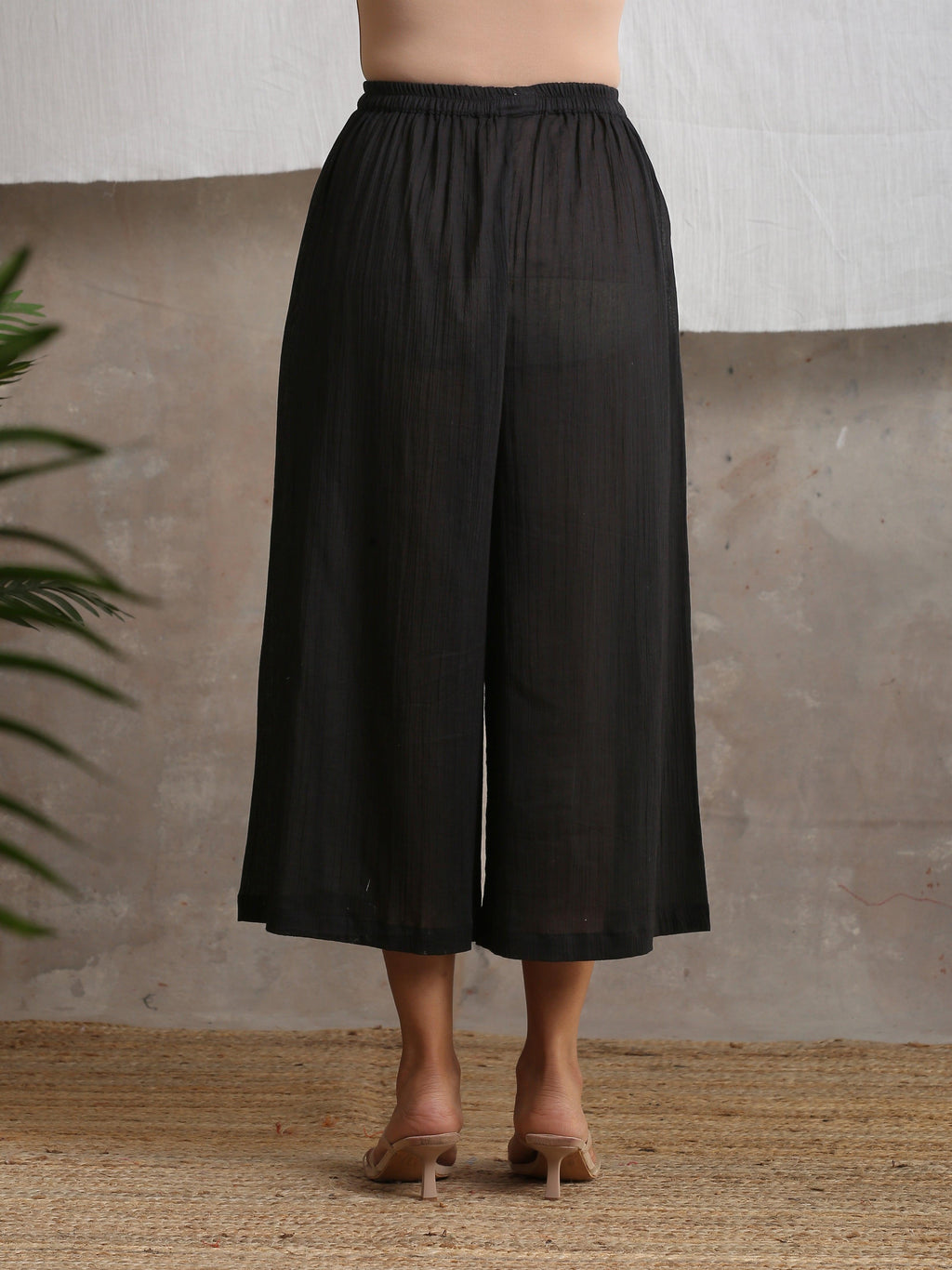 trueBrowns Crinkle Palazzo - Black | Grocsy