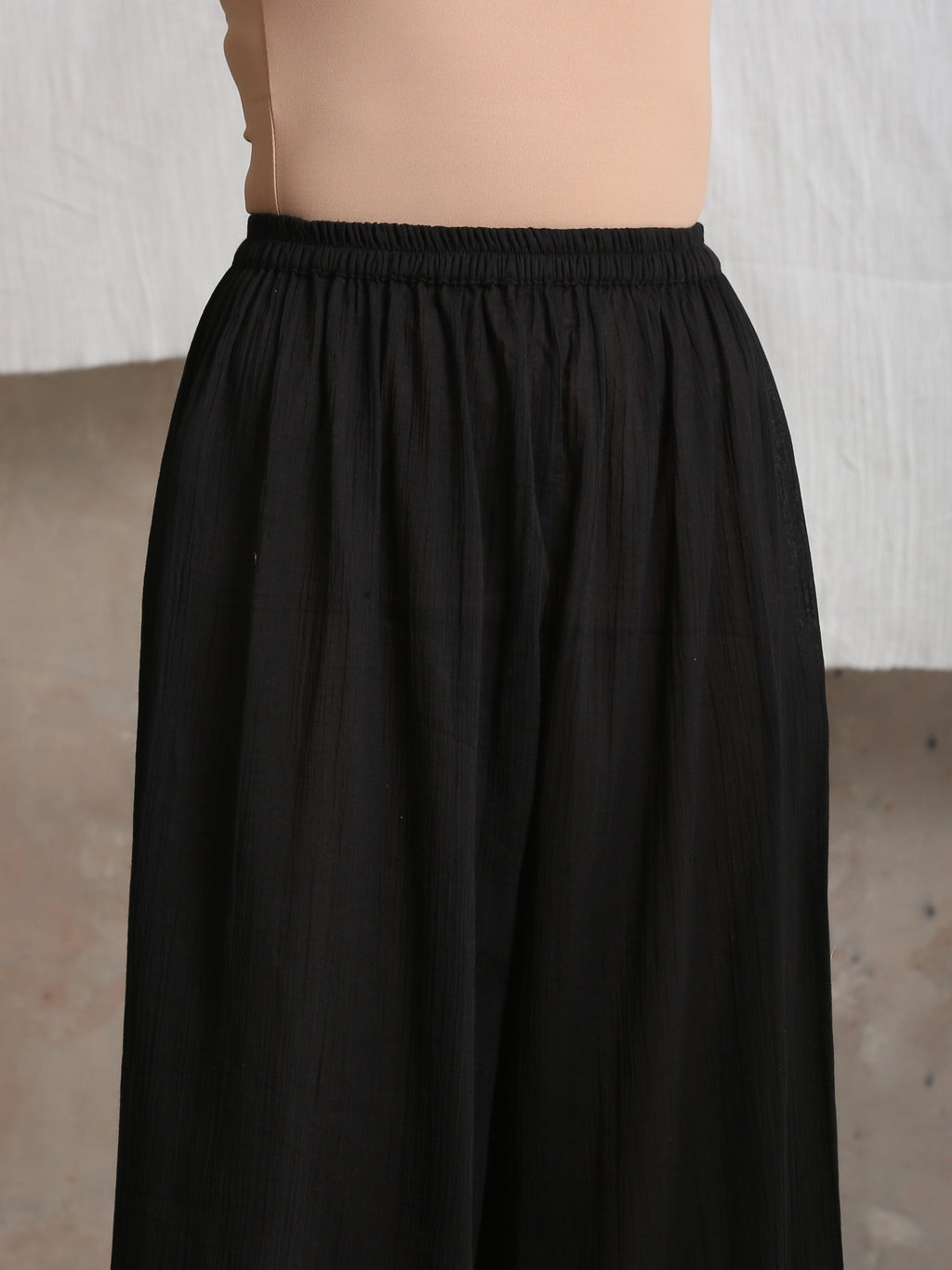 trueBrowns Crinkle Palazzo - Black | Grocsy