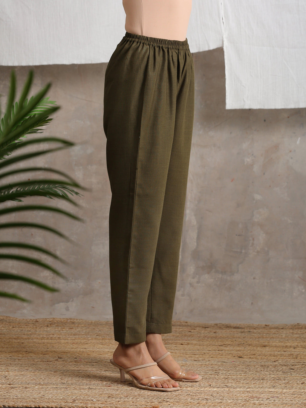 trueBrowns Cotton Linen Dark Green Pant | Grocsy
