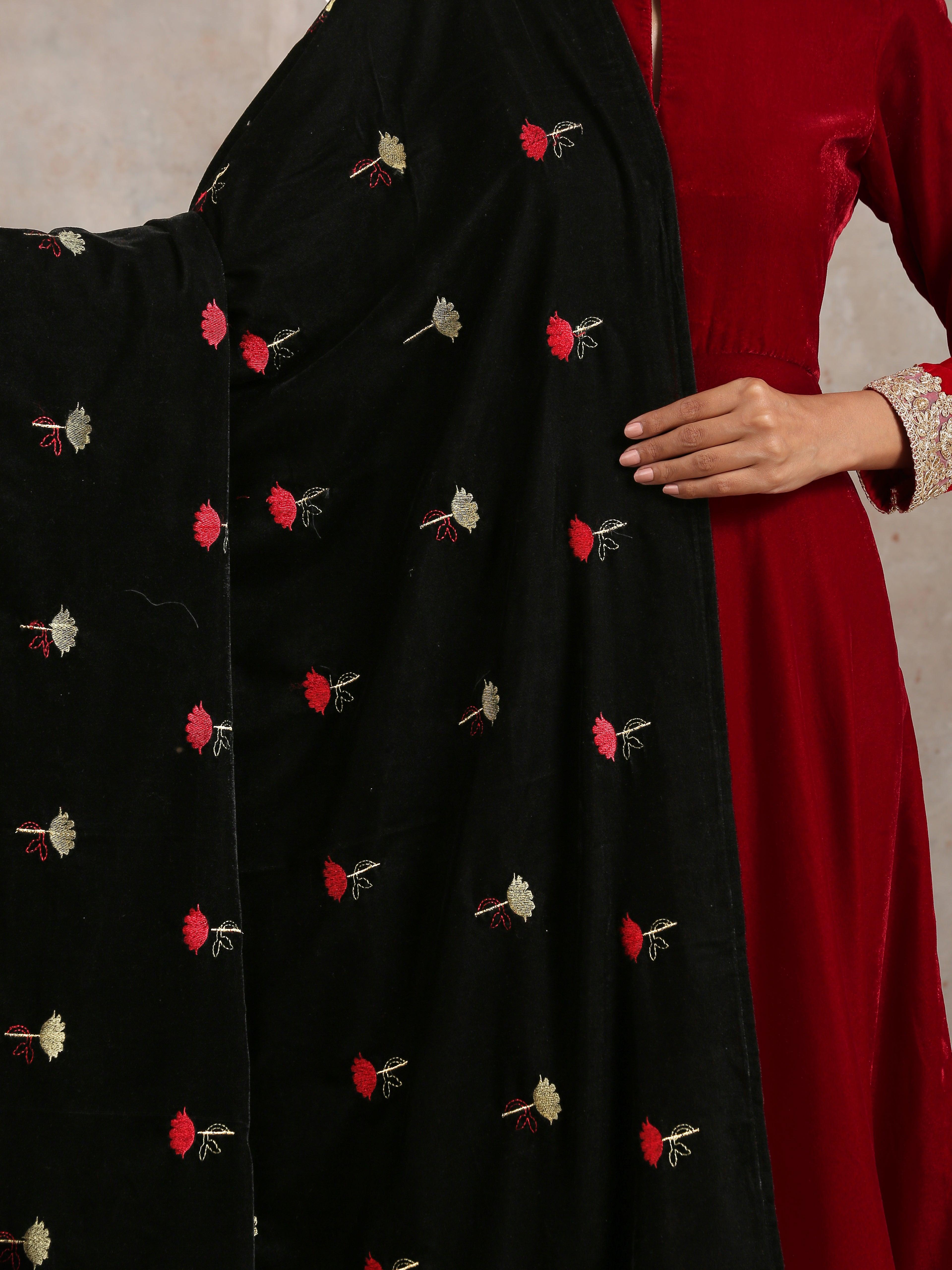 trueBrowns Black Velvet Silk Embroidered Lace Ready Pleated Saree | Grocsy