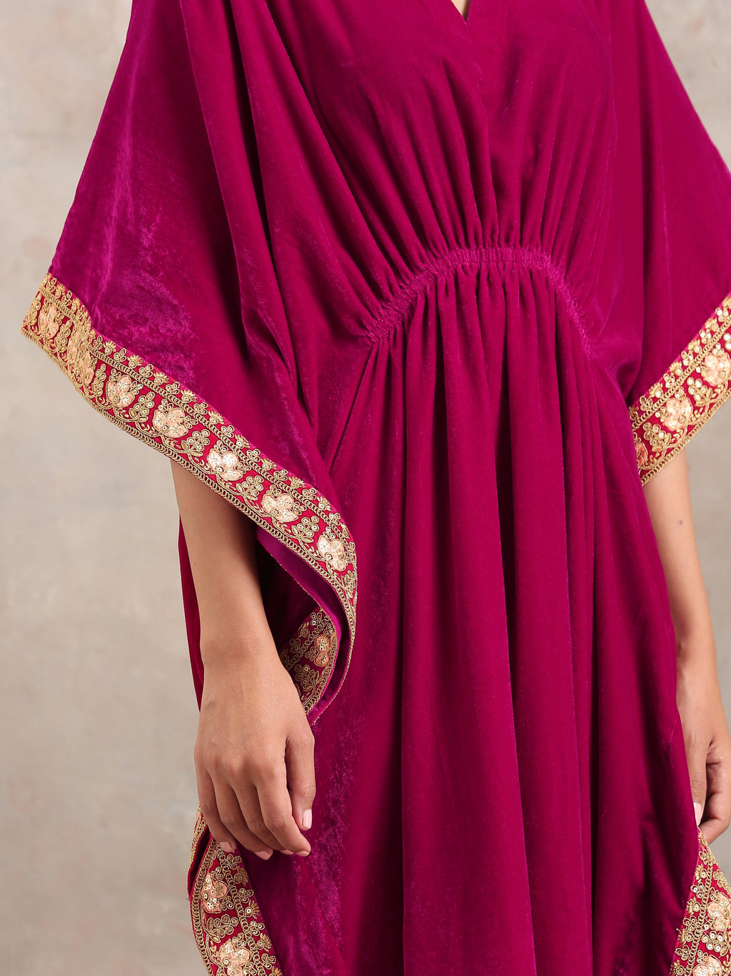 trueBrowns Pink Velvet Lace Kaftan | Grocsy