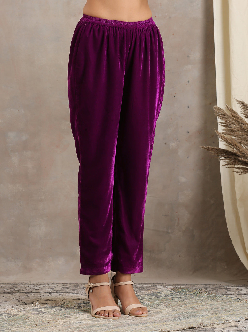 trueBrowns Wine Velvet Pant | Grocsy