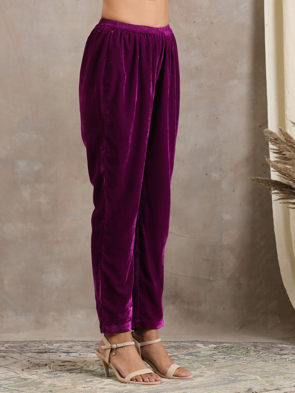 trueBrowns Wine Velvet Pant | Grocsy