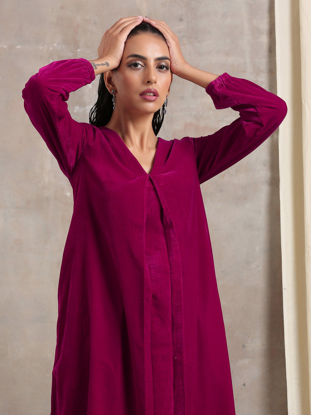trueBrowns Pink Velvet Pleated Kurta | Grocsy