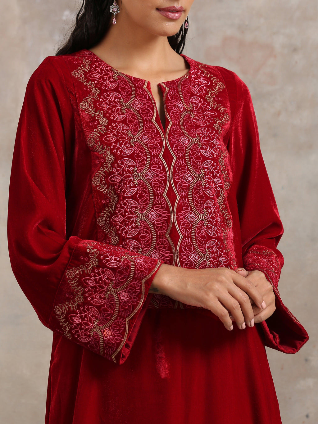 trueBrowns Red Velvet Embroidered Slit Kurta | Grocsy