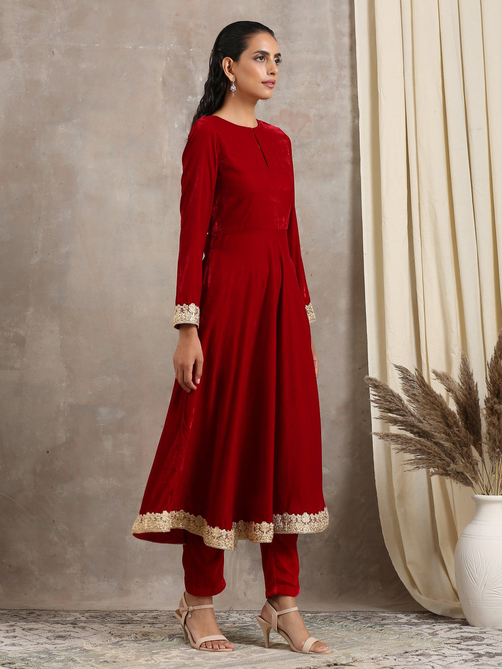 trueBrowns Red Velvet Flared Lace Kurta | Grocsy
