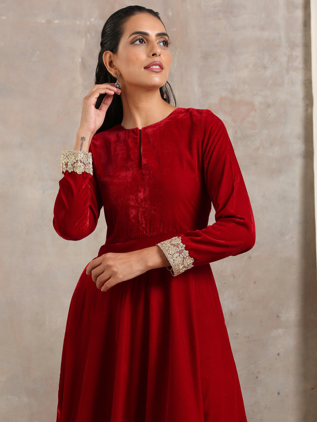 trueBrowns Red Velvet Flared Lace Kurta | Grocsy