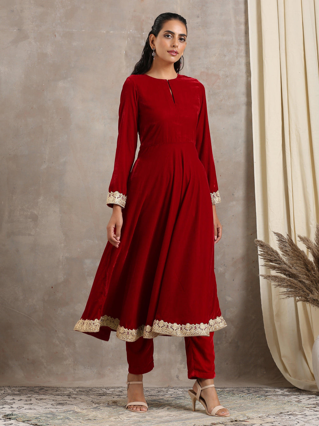 trueBrowns Red Velvet Flared Lace Kurta | Grocsy