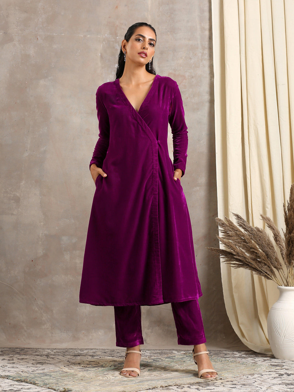 trueBrowns Wine Velvet Angrakha | Grocsy