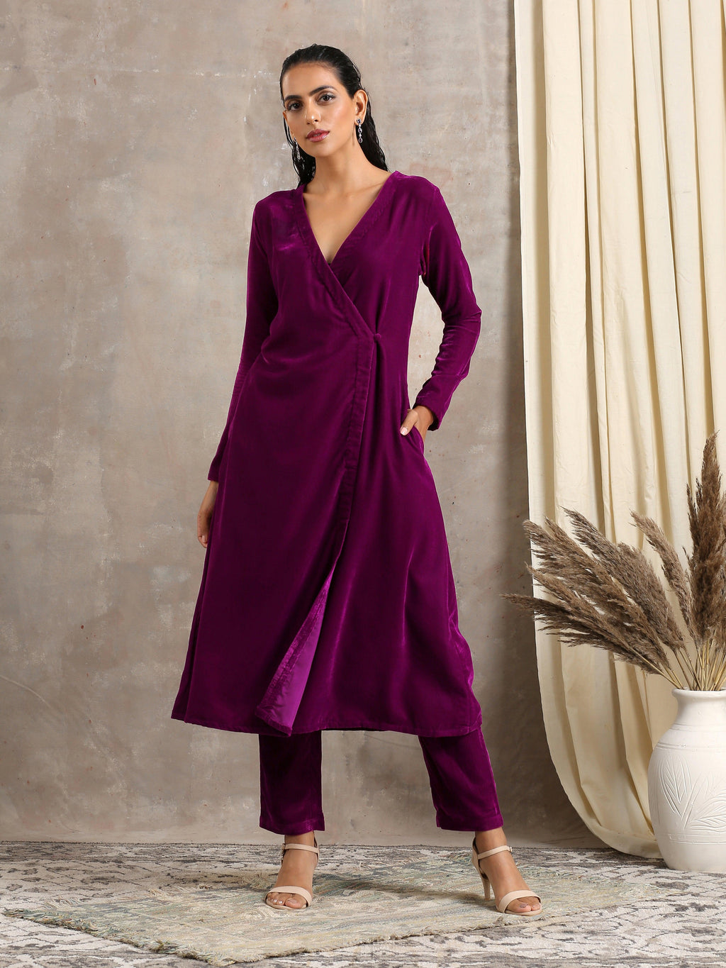 trueBrowns Wine Velvet Angrakha | Relove | Grocsy